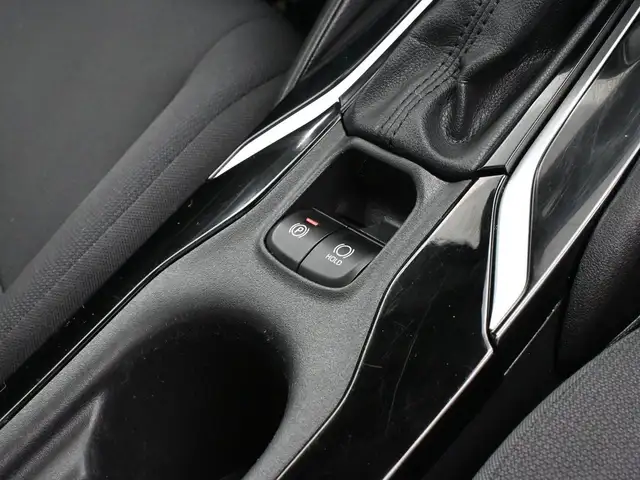 2020 Toyota Corolla LE UPGRADE SUNROOF, HEATED STEERING, HEATED  in Cars & Trucks in City of Halifax - Image 28