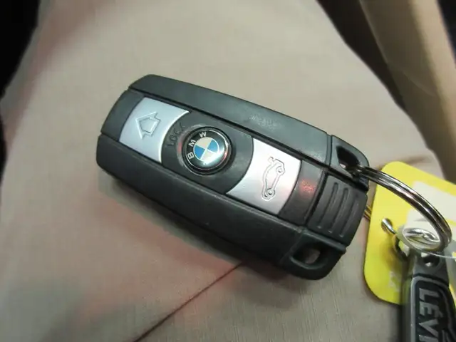 BMW X1 2012 X-DRIVE 28i JAMAIS ACCIDENTE 110 100 KM TRES PROPRE in Cars & Trucks in Lévis - Image 15
