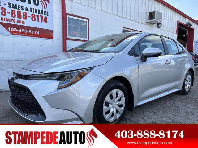 2020 Toyota Corolla LE | FUEL EFFICIENT SEDAN | HEATED SEATS in Cars & Trucks in Calgary