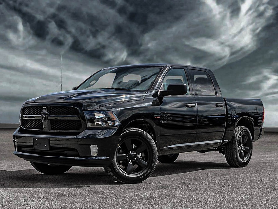2022 Ram 1500 Classic NIGHT EDITION