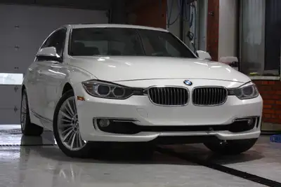 2015 BMW 3 SERIES 328I XDRIVE AWD AUTOMATIQUE 162000KM TOUT EQUIPE AIR CLIMATISE CUIR SIEGES CHAUFFA...