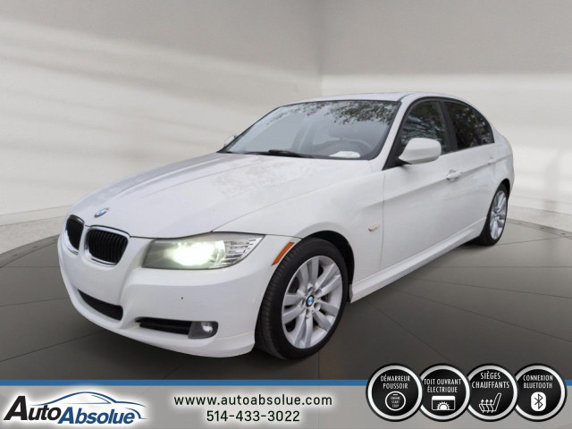 2011 BMW 323i323i in Cars & Trucks in Laval / North Shore