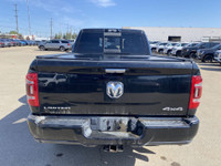 How about a heavy-duty pickup that can handle both demanding jobs and upscale comfort? Meet our 2022... (image 6)