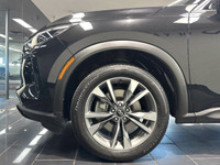 The 2023 Infiniti QX60 Luxe is equipped with a 3.5L premium engine producing 295 horsepower, paired... (image 5)