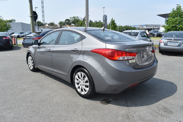 2013 Hyundai Elantra BASE in Cars & Trucks in City of Halifax - Image 3