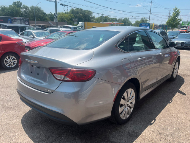 2016 Chrysler 200 LX in Cars & Trucks in Kitchener / Waterloo - Image 4