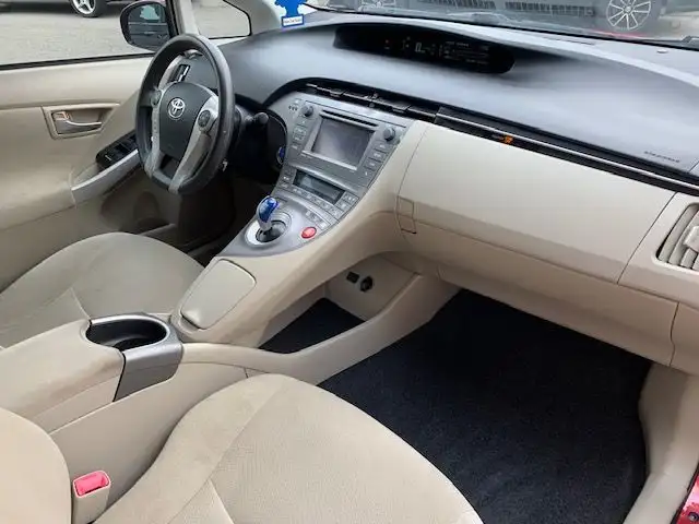 2013 Toyota Prius HYBRID-NAVIGATION-BACK UP CAMERA-CERTIFIED in Cars & Trucks in City of Toronto - Image 11