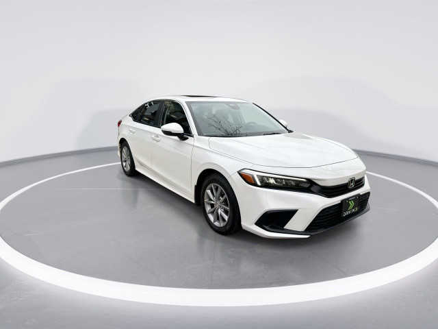 2022 Honda Civic Sedan in Cars & Trucks in Markham / York Region - Image 2