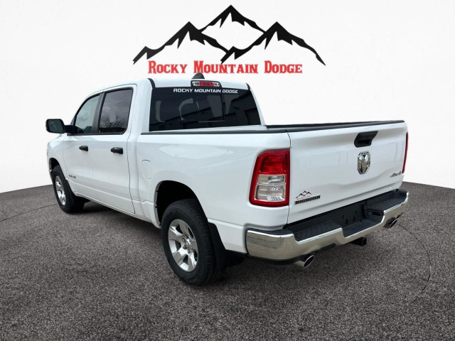 LOW MILEAGE 2023 RAM 1500 CREW CAB BIGHORN WITH 5.7 HEMI in Cars & Trucks in Red Deer - Image 3
