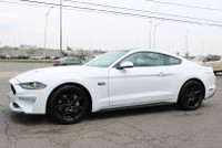 ONE OWNER No ACCIDENT Unleash the thrill of the open road with the 2019 Mustang GT 5.0L V8 Premium C... (image 2)