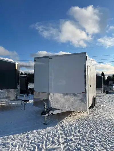sell cargo trailer enclosed trailer remorque trailer fermé no- galvanize + also some utility galvani...