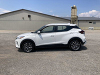 Engine: Gas 4cyl 1.6L L/100Km City: 7.7 L/100Km Hwy: 6.6 Safety Equipment Vehicle Dynamic Control (V... (image 9)