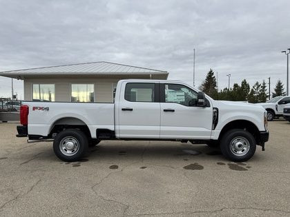 2025 Ford F-250 XL w/FX4 PKG, CAMPER PKG & UPFITTER SWITCHES in Cars & Trucks in Edmonton - Image 3