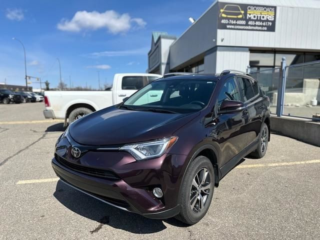  2018 Toyota RAV4 XLE-AWD-BLINDSPOT MONITORING-BACK UP CAM-SUNRO in Cars & Trucks in Calgary