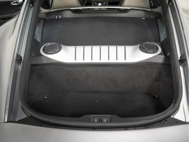 2024 Porsche 718 Cayman S | PREMIUM PKG | MANUAL | 20 IN WHEELS in Cars & Trucks in Mississauga / Peel Region - Image 19