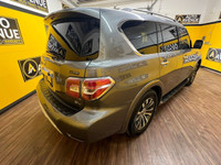 THIS LUXURIOUS FULL-SIZE SUV COMES EQUIPPED WITH A STRONG V8 ENGINE, SMOOTH 7-SPEED AUTOMATIC TRANSM... (image 4)