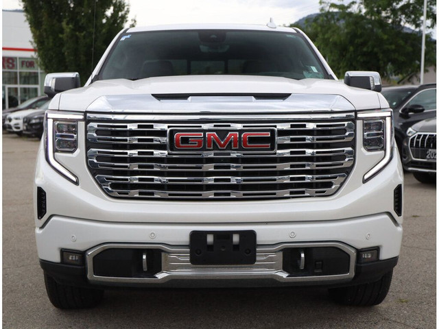 2024 GMC Sierra 1500 Crew Cab Short Box 4WD Denali - No Accident in Cars & Trucks in Penticton - Image 4