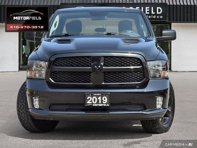 2019 Ram 1500 Classic Express 1500 Crew Cab 4x4 5.7L *Night PKG* in Cars & Trucks in City of Toronto - Image 2