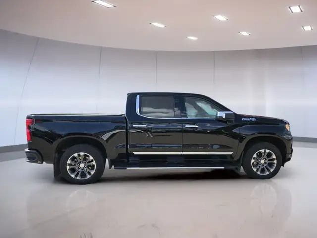 Chevrolet Silverado 1500 High Country 2024 dans Autos et camions dans Medicine Hat - Image 3