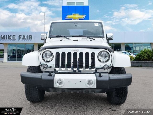 2016 Jeep Wrangler Unlimited Sahara in Cars & Trucks in Ottawa - Image 2