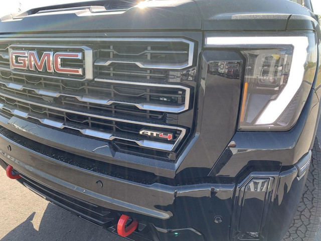 2025 GMC Sierra 2500HD AT4 in Cars & Trucks in Calgary - Image 3