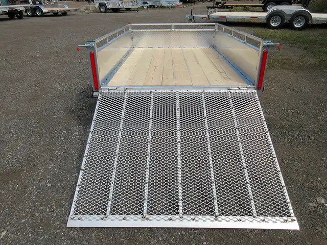 5'x8' Silver Bullet Aluminum Utility Trailer in Cargo & Utility Trailers in Ottawa - Image 8