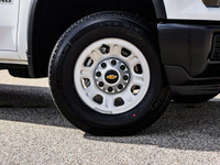 Welcome To Sherwood Park Chevrolet. The #1 Volume Chevrolet Dealer in Canada. This Chevrolet SILVERA... (image 5)