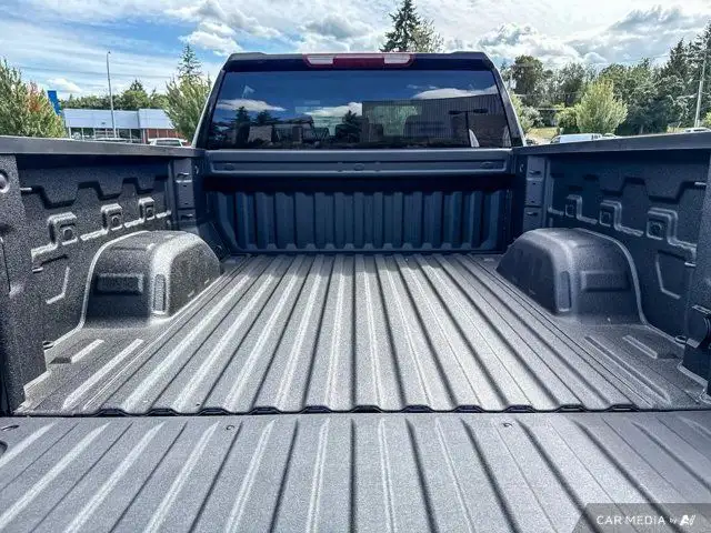 2025 GMC Sierra 1500 Pro in Cars & Trucks in Cowichan Valley / Duncan - Image 17