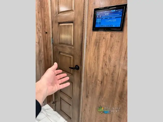 2023 Entegra Coach Cornerstone 45B 605 h.p. 26K Miles in RVs & Motorhomes in Moncton - Image 44