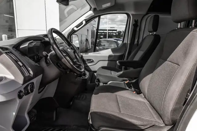 Ford Transit Cargo Van T-250 148" Low Rf - GARANTIE 1 AN 2017 in Cars & Trucks in Laval / North Shore - Image 14