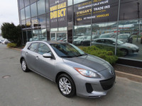 2012 Mazda 3 Sport GS LOW KM AND CLEAN CARFAX!