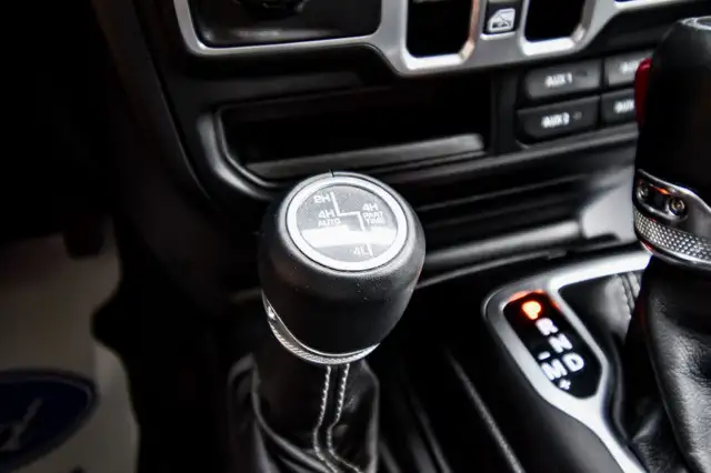 2018 Jeep Wrangler Unlimited Sahara • HEATED SEATS/STEERING • NA in Cars & Trucks in Cornwall - Image 23