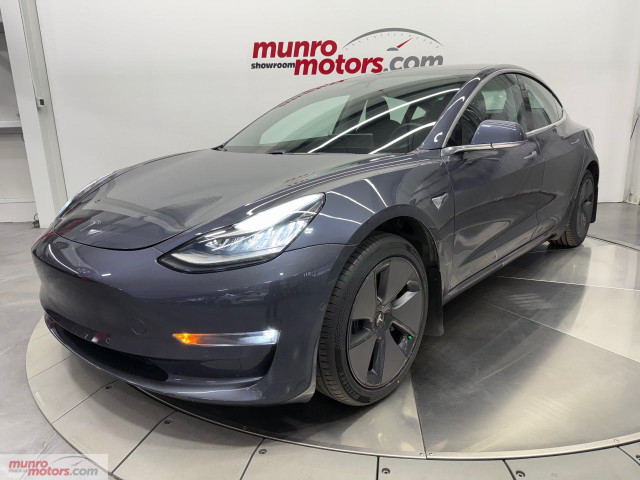 2019 Tesla Model 3 in Cars & Trucks in Brantford - Image 4