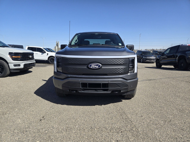 2025 Ford F-150 Lightning FLASH | MAX TOW PKG | MOBILE PWR CORD  in Cars & Trucks in Calgary - Image 2