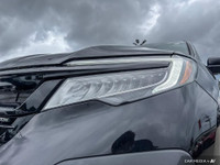 Experience premium comfort and bold style in the 2021 Honda Pilot Black Edition. This fully loaded S... (image 5)
