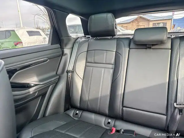 2020 Land Rover Range Rover Evoque R-DYNAMIC SE | NO ACCIDENTS in Cars & Trucks in Chilliwack - Image 13