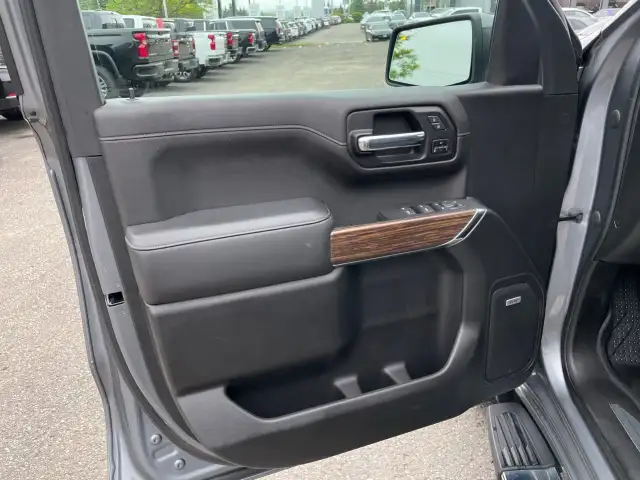 2020 Chevrolet Silverado 1500 dans Autos et camions dans Région d’Oakville/Halton - Image 11