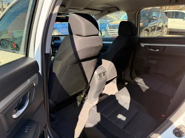 2019 Honda CR-V LX AWD in Cars & Trucks in Hamilton - Image 18