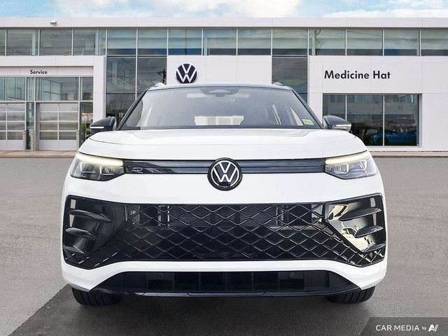 2025 Volkswagen Tiguan Comfortline R-Line Black Edition in Cars & Trucks in Medicine Hat - Image 2