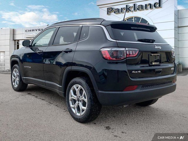 2025 Jeep Compass North 4X4 Nav Heated Seats & Steering in Cars & Trucks in St. Albert - Image 3