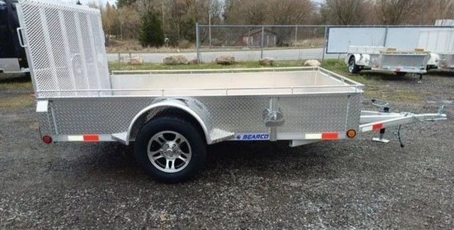 BEARCO UTILITY 5X10 SINGLE AXLE in Cargo & Utility Trailers in Oshawa / Durham Region - Image 2