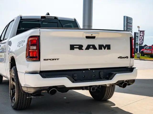 2025 Ram 1500 Sport dans Autos et camions dans Barrie - Image 7