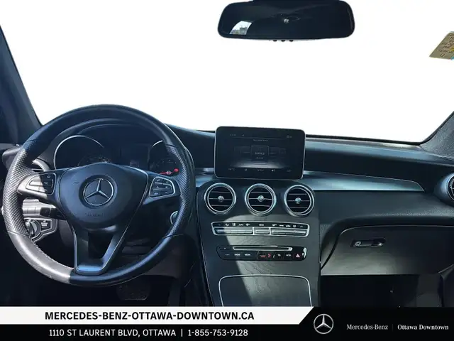2019 Mercedes-Benz GLC300 4MATIC SUV Premium Plus & Sport Pkg dans Autos et camions dans Ottawa - Image 10