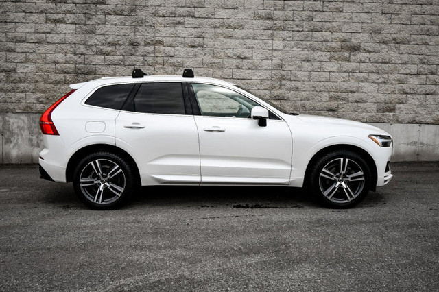2021 Volvo XC60 MOMENTUM • SUNROOF • NAV • HEATED LEATHER in Cars & Trucks in Cornwall - Image 2