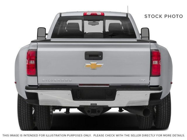 2015 Chevrolet Silverado 3500HD LTZ in Cars & Trucks in Calgary - Image 4