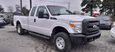 2014 Ford Super Duty F-250 SRW 4x4 - 4 Doors - 8 Foot Box!