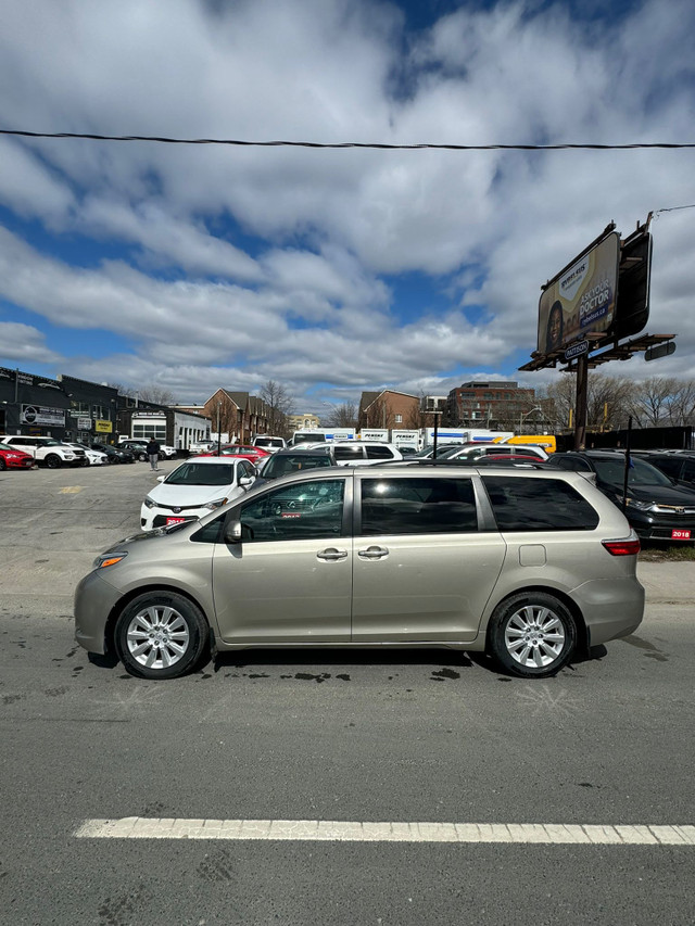 2015 Toyota Sienna Limited w/NO ACCIDENT |BROWN LEATHER INTERIOR in Cars & Trucks in City of Toronto - Image 4