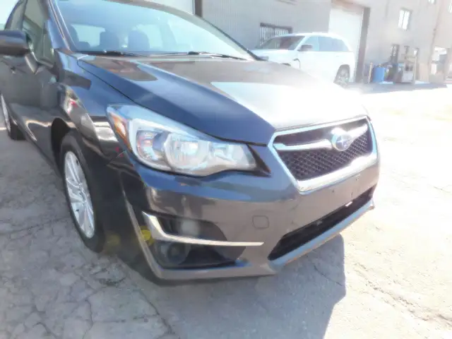 Subaru Impreza Premium 2016 in Cars & Trucks in City of Montréal - Image 5