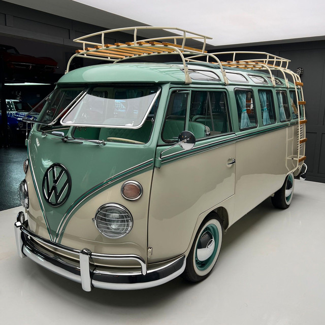 1972 Volkswagen Bus / Vanagon in Classic Cars in Guelph - Image 2