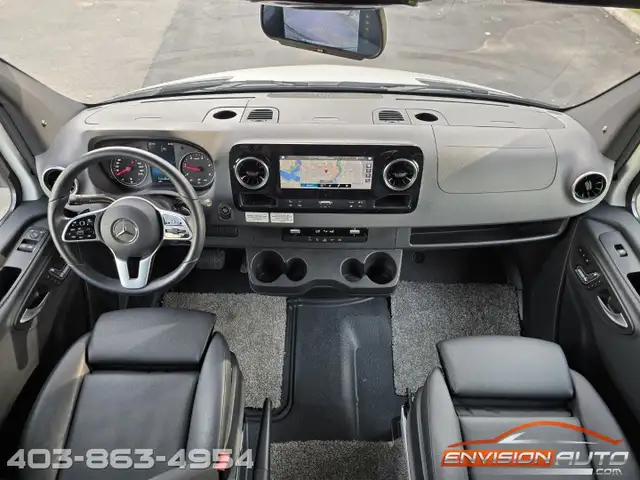 2021 FOREST RIVER SUNSEEKER MBS 2400T C-Class Motorhome RV in Cars & Trucks in Calgary - Image 16